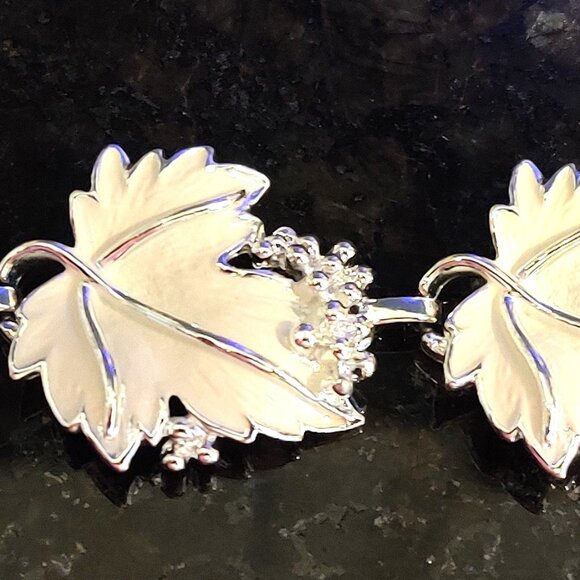 VTG SARAH COV WHISPERING LEAVES BRACELET - Picture 2 of 8